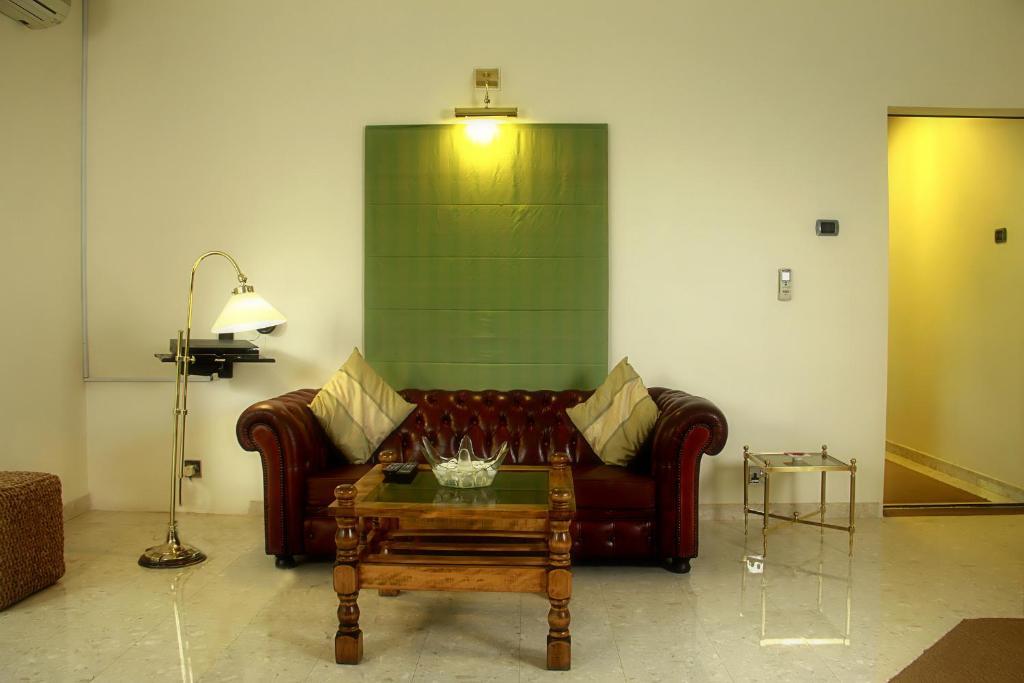 Lodge 19 Negombo Buitenkant foto
